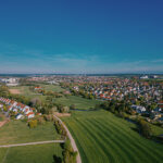 Herzogenaurach von oben, mit Schaeffler, Adidas und Puma, und Blick auf Hauptendorf und Niederndorf
