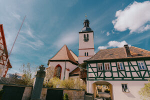 Obernzenn St. Gertraud - Evangelisch-Lutherische Kirchengemeinde Obernzenn