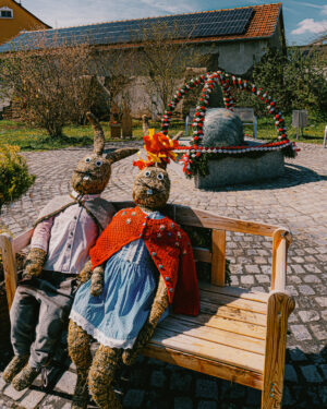 Trautkskirchen Osterbrunnen