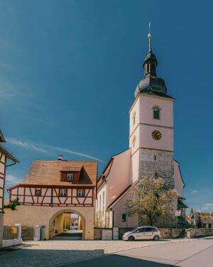Trautskirchen Kirche und Pfarramt